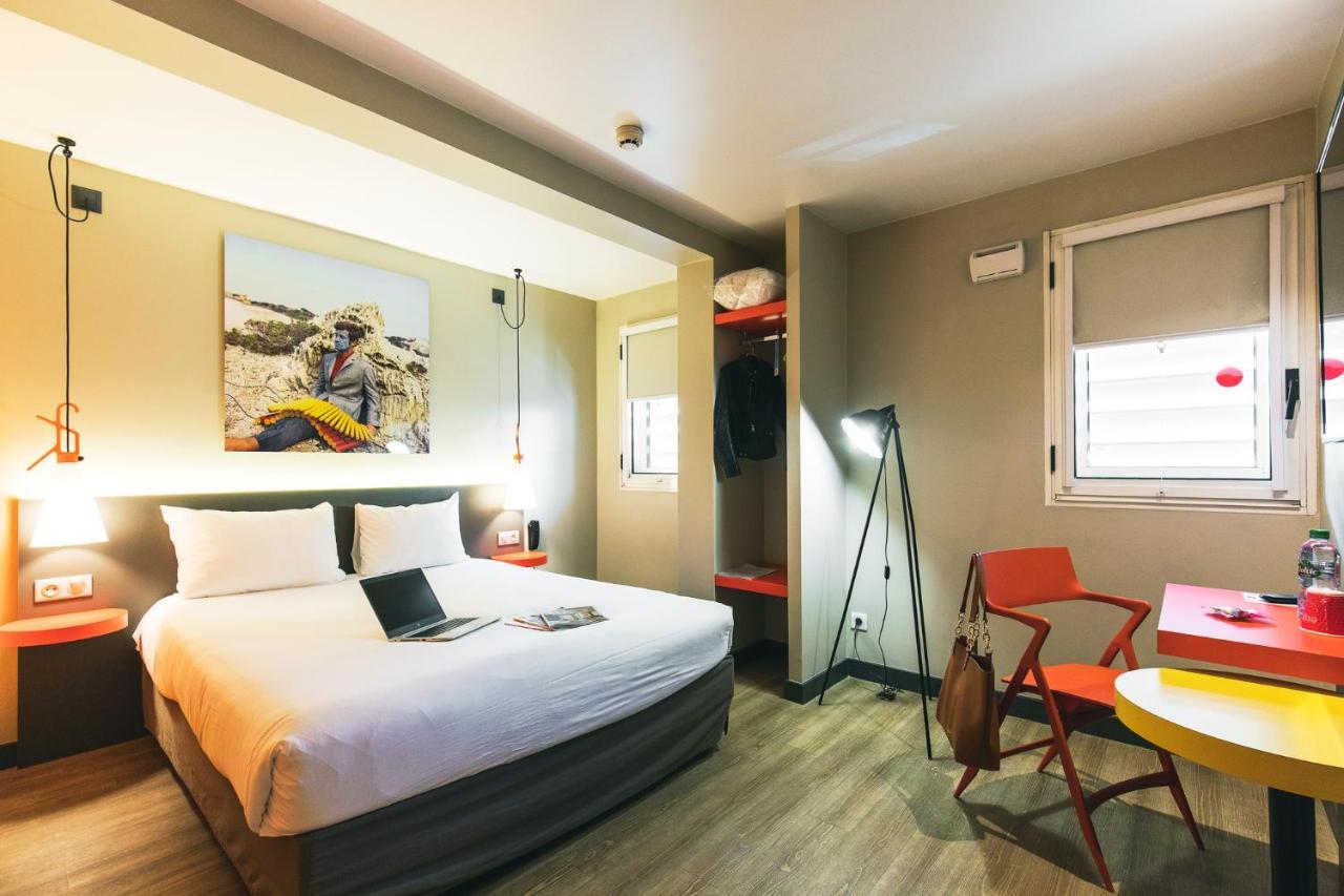 Hotel Ibis Styles Lyon Centre Confluence Esterno foto