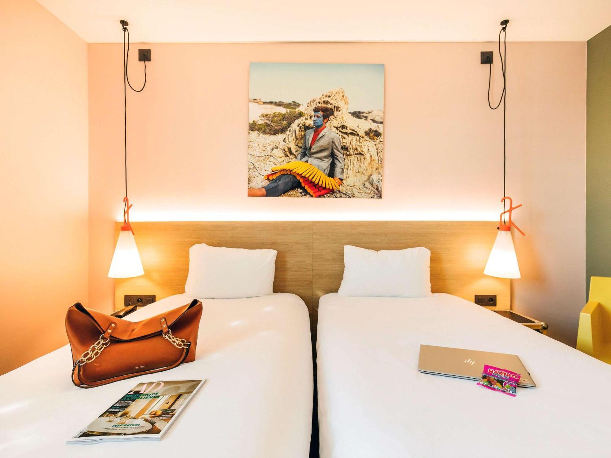 Hotel Ibis Styles Lyon Centre Confluence Esterno foto