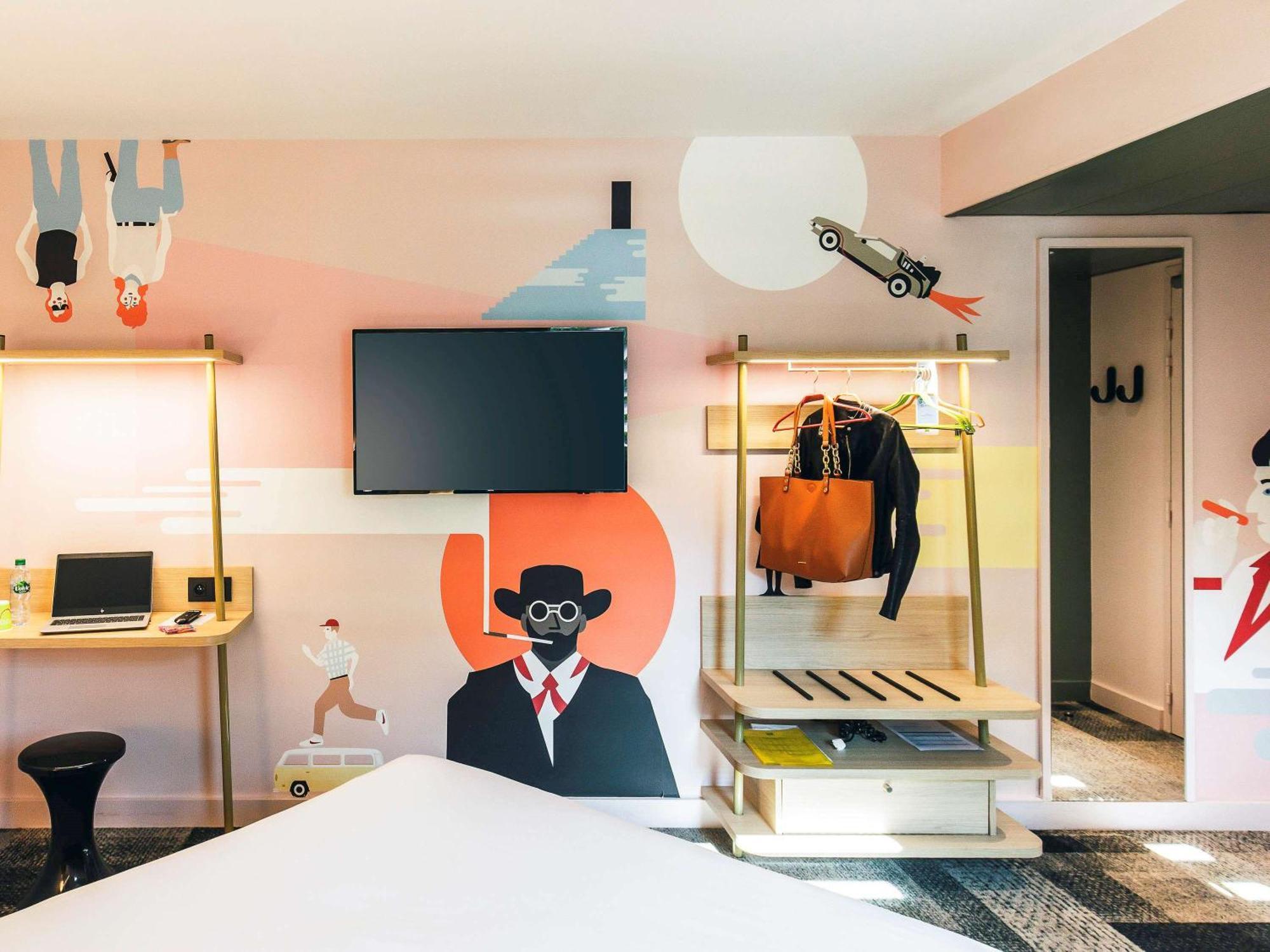 Hotel Ibis Styles Lyon Centre Confluence Esterno foto