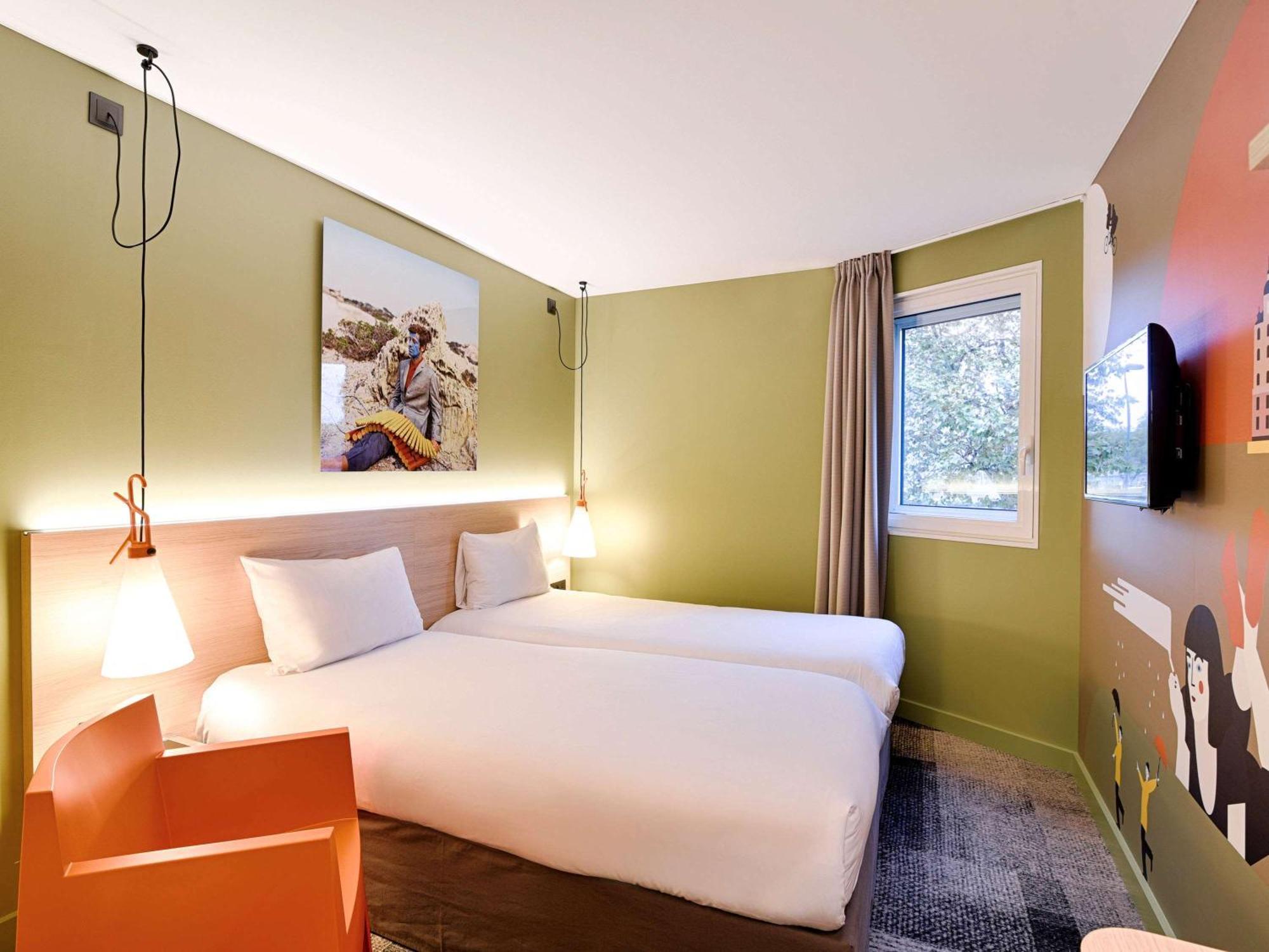 Hotel Ibis Styles Lyon Centre Confluence Esterno foto