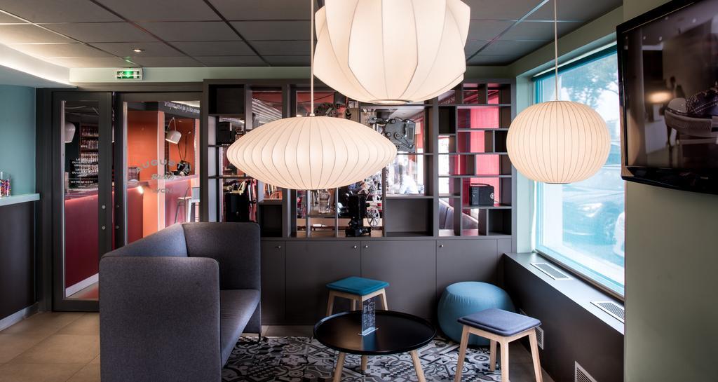 Hotel Ibis Styles Lyon Centre Confluence Esterno foto